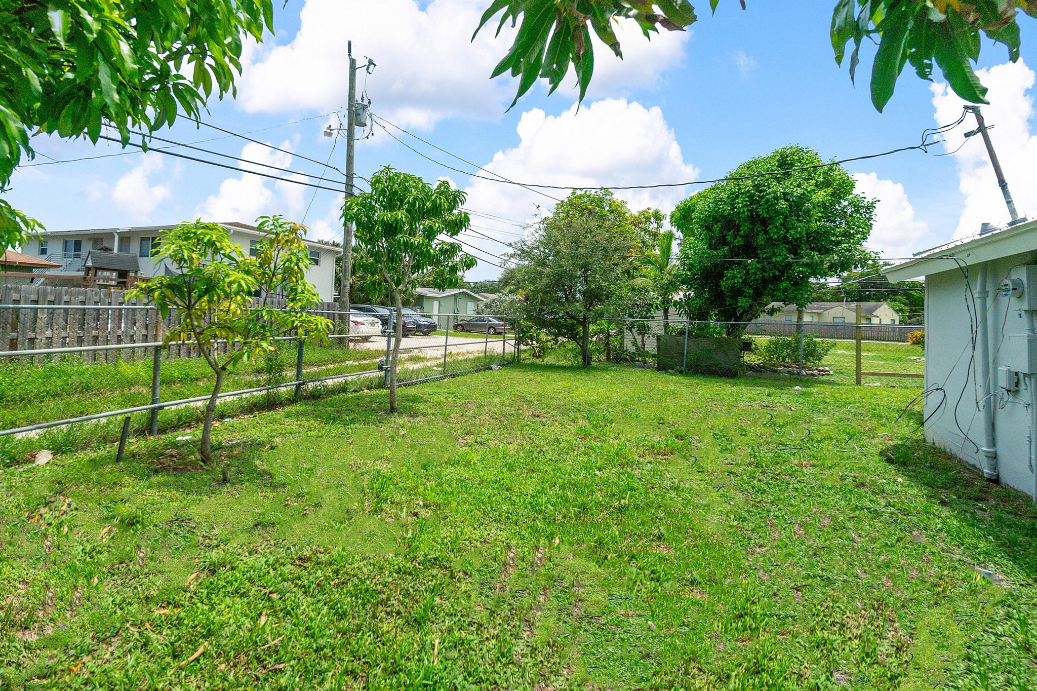 LINCOLN PARK - Residential