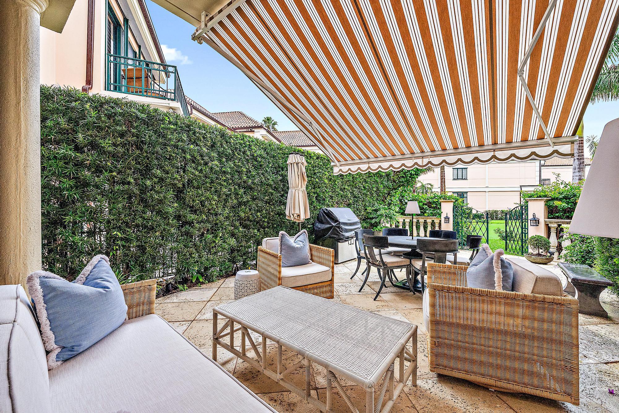 VILLA PLATI TOWNHOMES - Residential