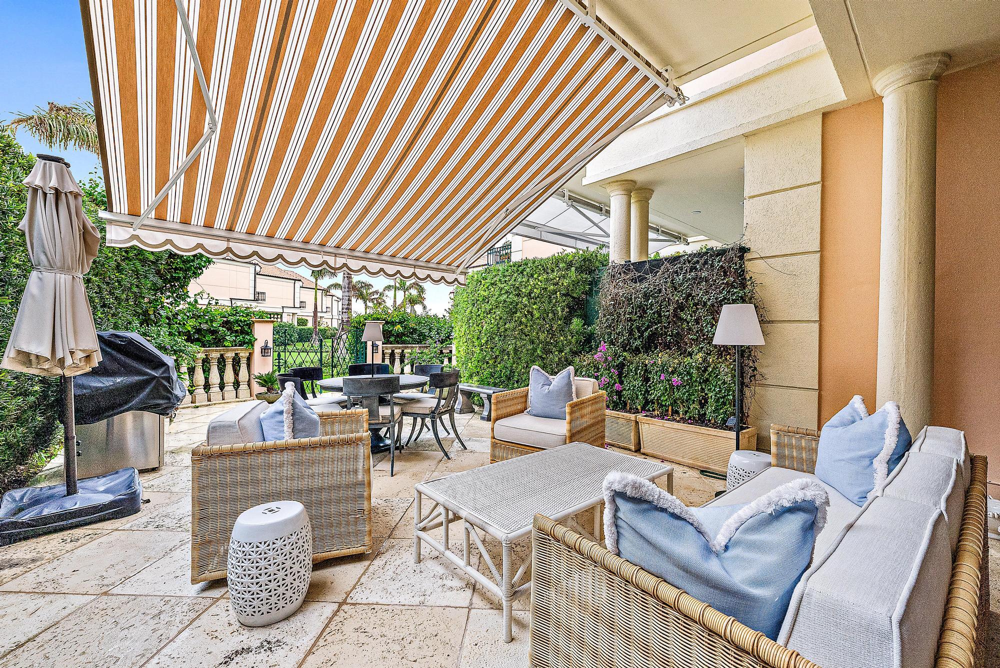 VILLA PLATI TOWNHOMES - Residential