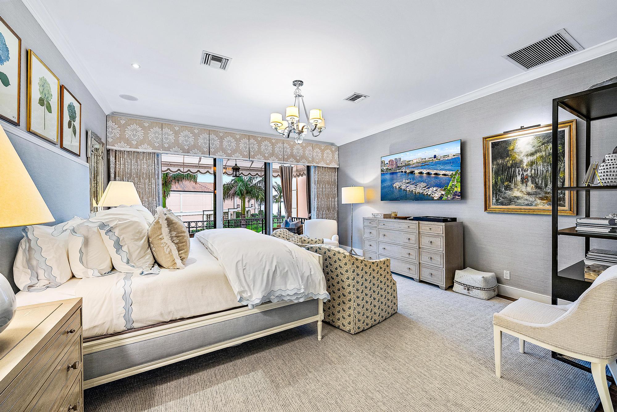 VILLA PLATI TOWNHOMES - Residential