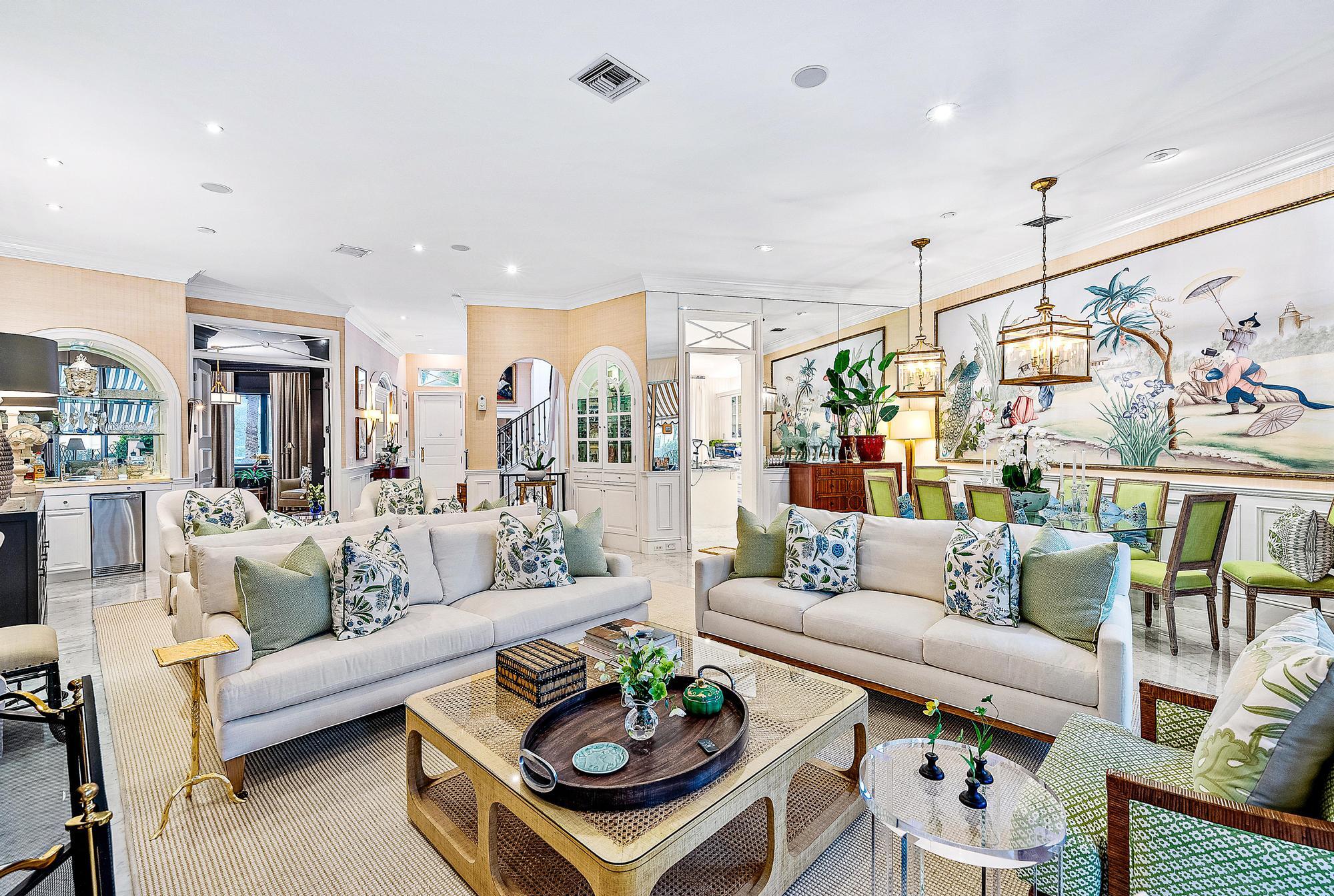 VILLA PLATI TOWNHOMES - Residential