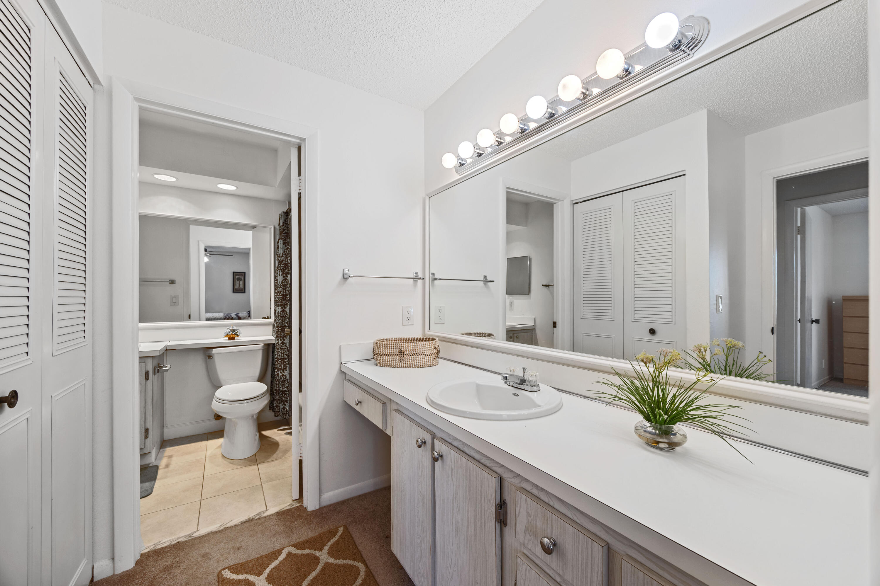 LA PINATA CONDO - Residential