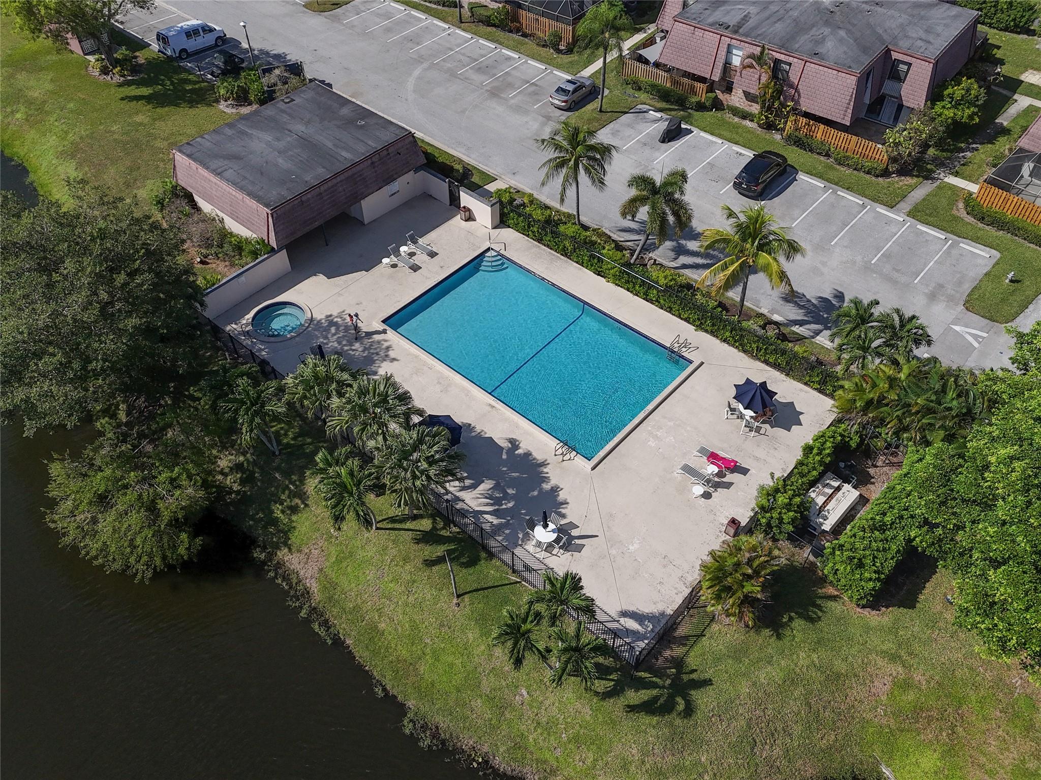 Courtyards at Boca Raton - Residential