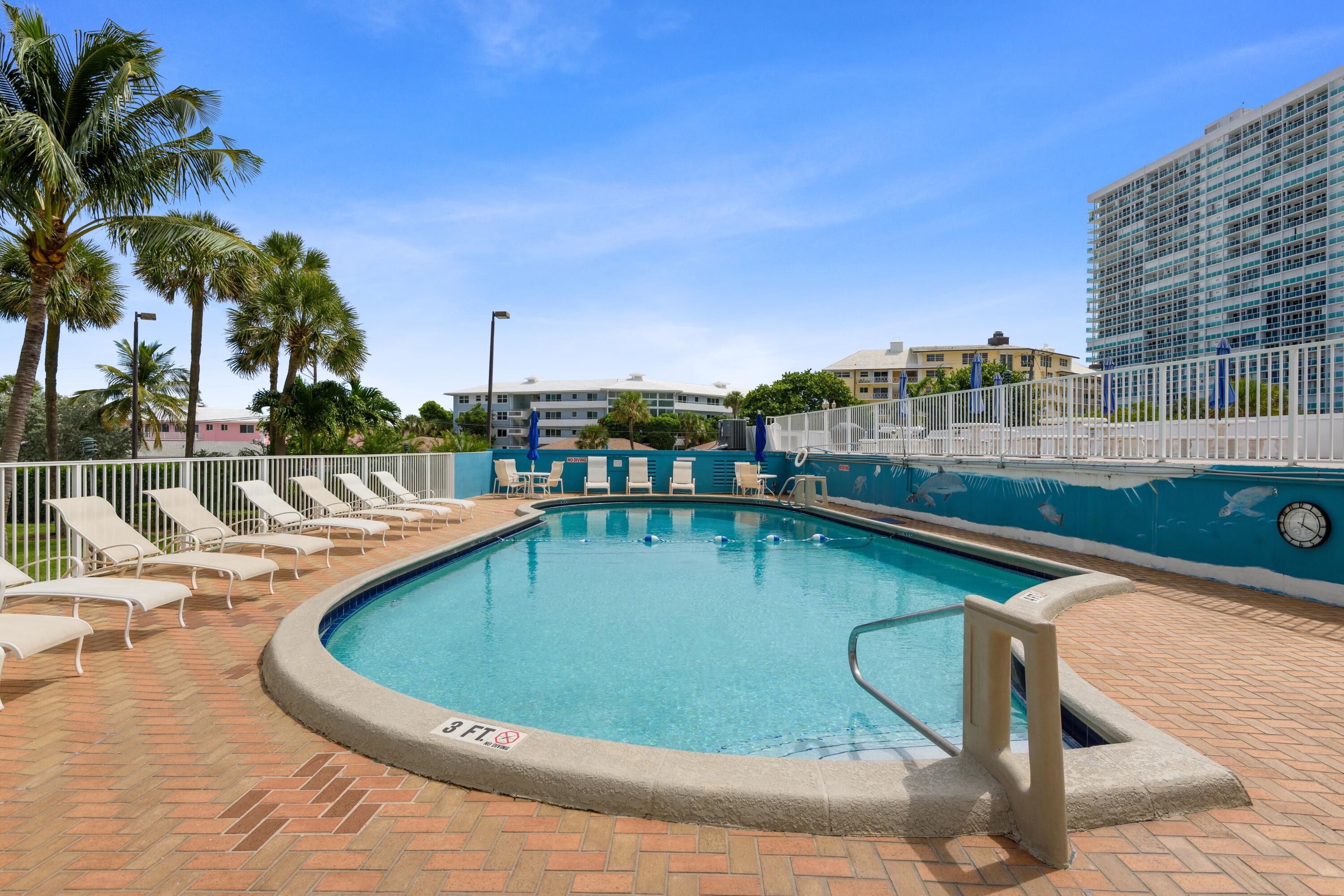 BREAKWATER TOWERS CO-OP - Residential