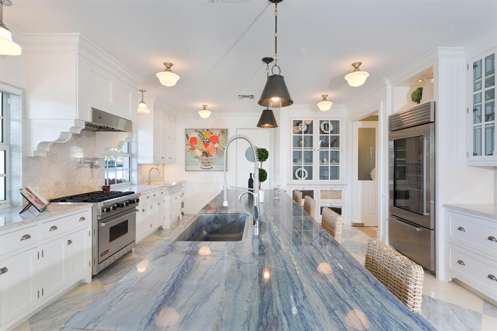 POINT MANALAPAN 1 - Residential