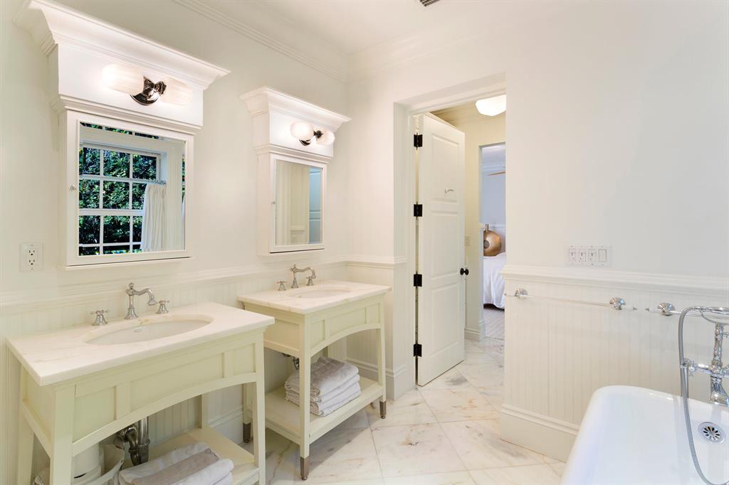 POINT MANALAPAN 1 - Residential