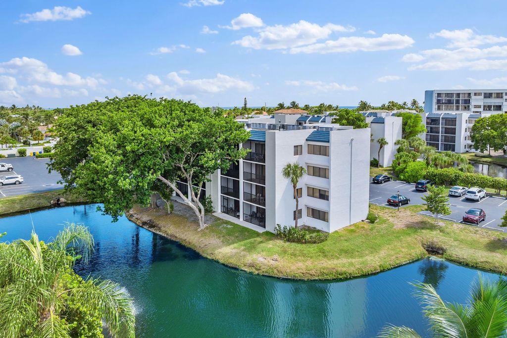 Photo of 1605 S Us Highway 1 #C304, Jupiter, FL 33477 (MLS # R11162365)