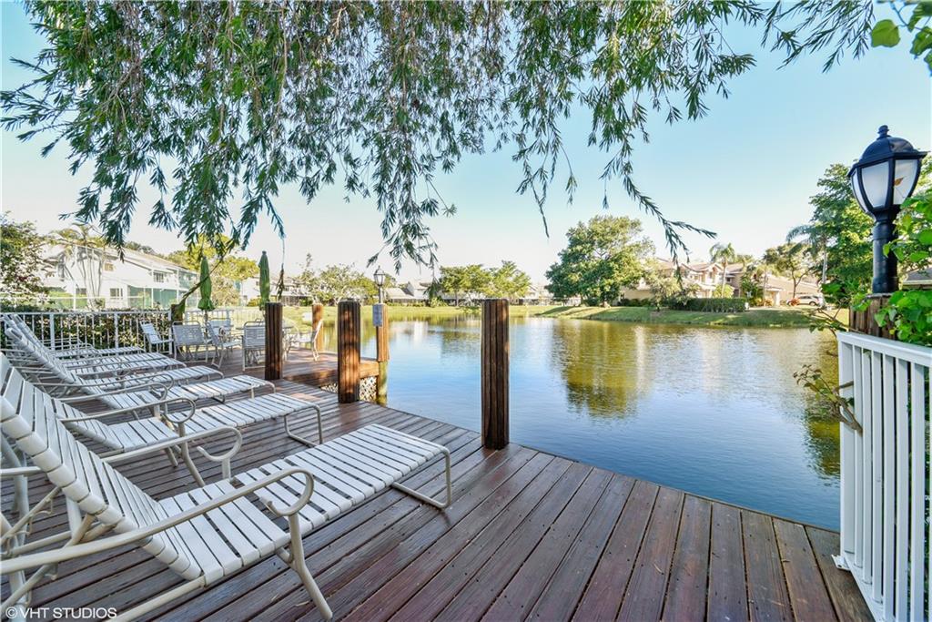 DISCOVERY POINTE - Residential