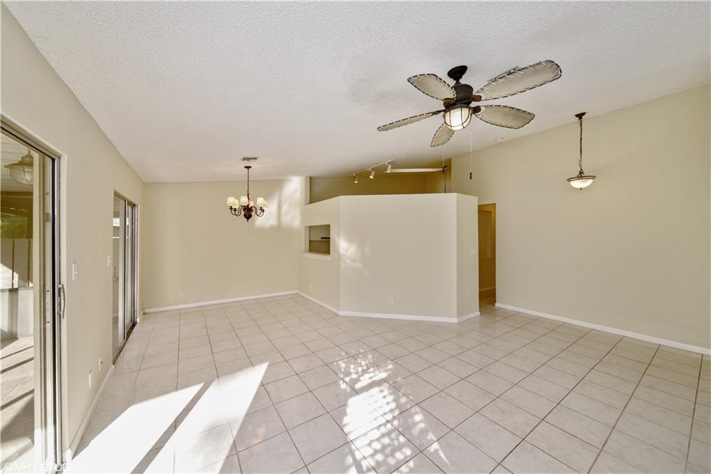 DISCOVERY POINTE - Residential