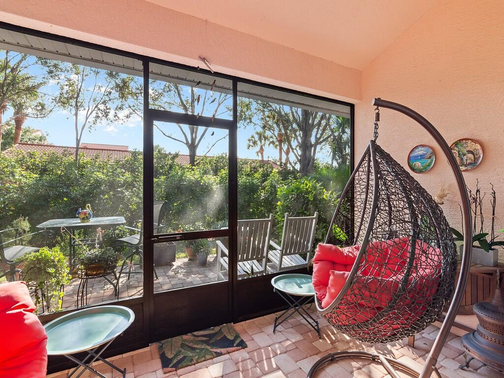 BOULEVARD VILLAGE & TENNIS CLUB - Residential