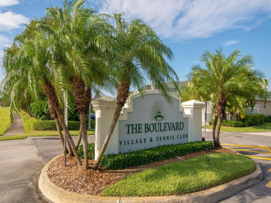 BOULEVARD VILLAGE & TENNIS CLUB - Residential