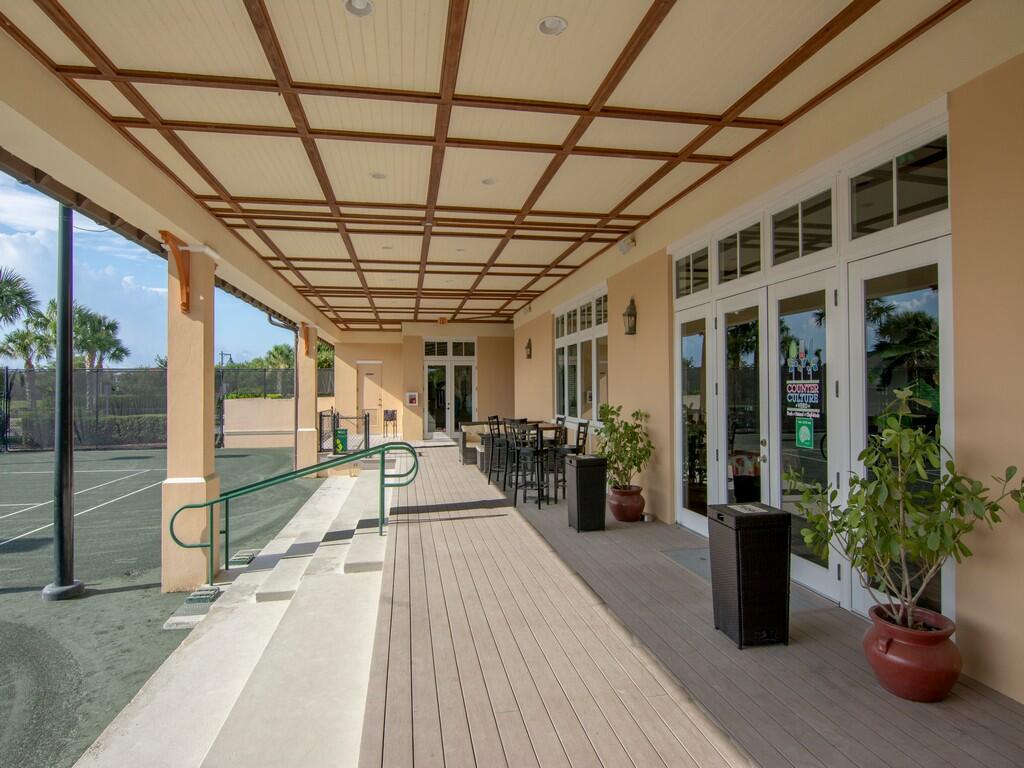 BOULEVARD VILLAGE & TENNIS CLUB - Residential