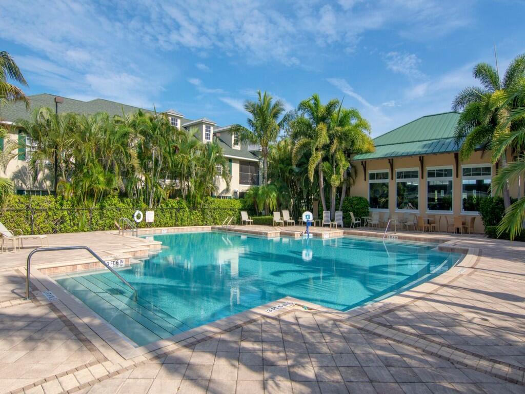 BOULEVARD VILLAGE & TENNIS CLUB - Residential