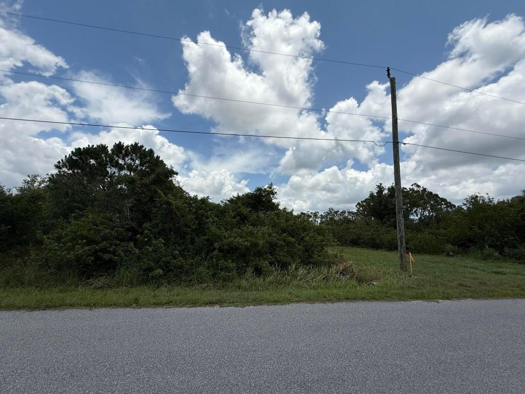 PORT CHARLOTTE SUB 25 - Land