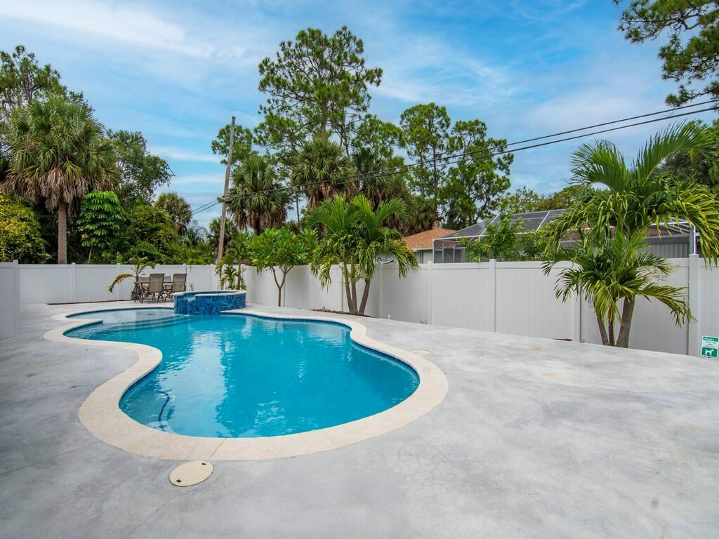 SEBASTIAN HIGHLANDS UNIT - Residential