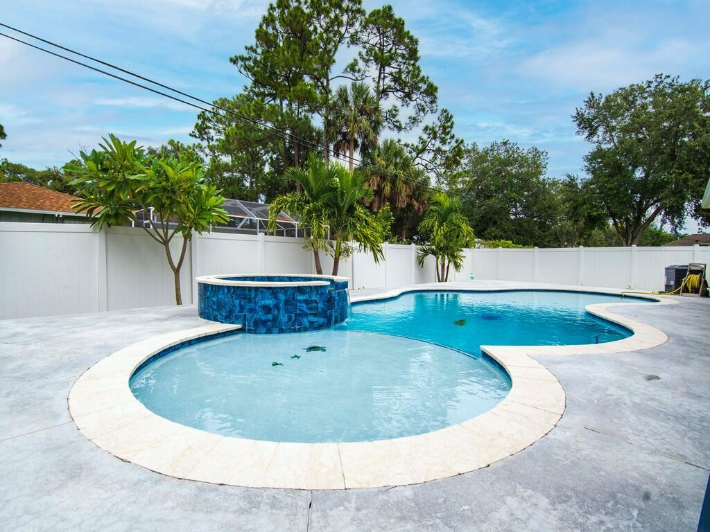 SEBASTIAN HIGHLANDS UNIT - Residential