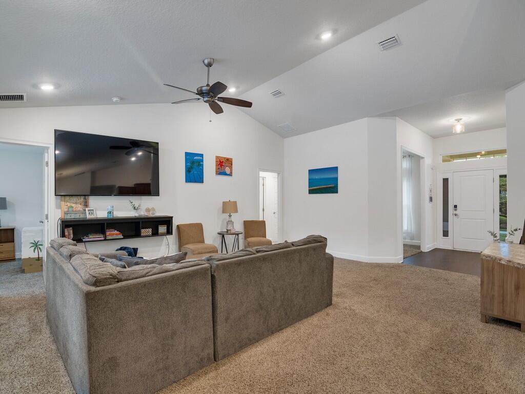 SEBASTIAN HIGHLANDS UNIT - Residential