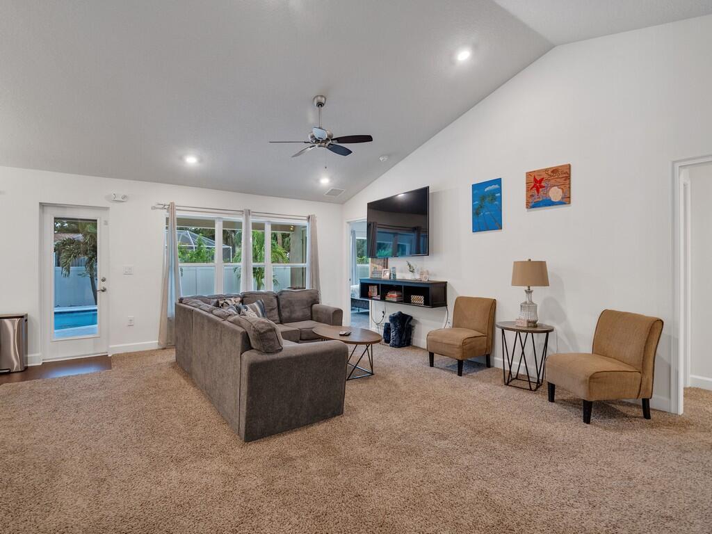 SEBASTIAN HIGHLANDS UNIT - Residential