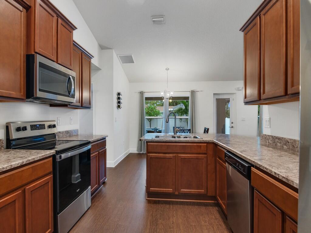 SEBASTIAN HIGHLANDS UNIT - Residential