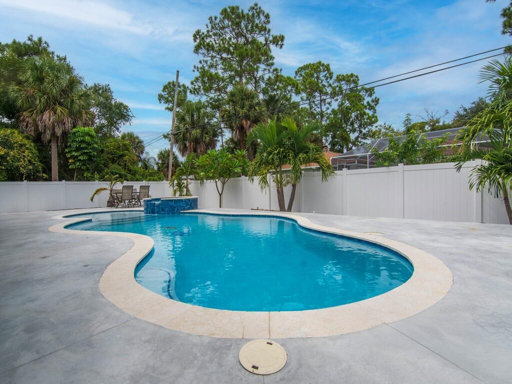 SEBASTIAN HIGHLANDS UNIT - Residential