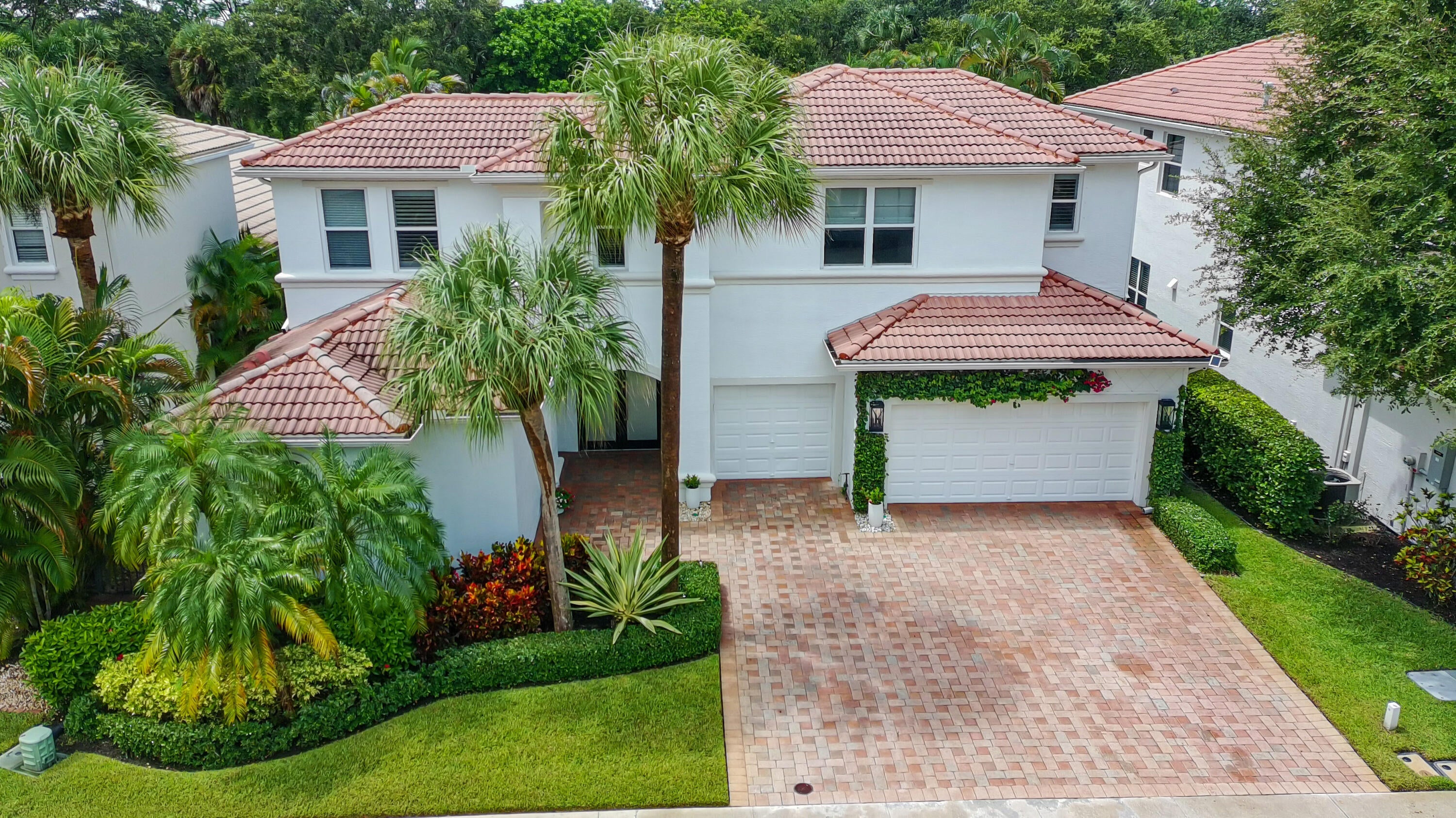 211 Sedona Way