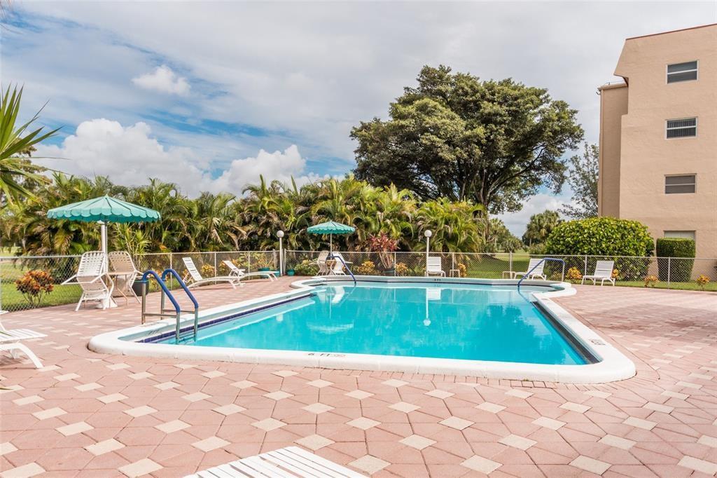 ORIOLE GOLF - Residential