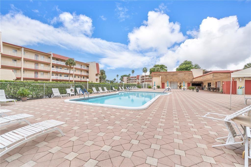 ORIOLE GOLF - Residential