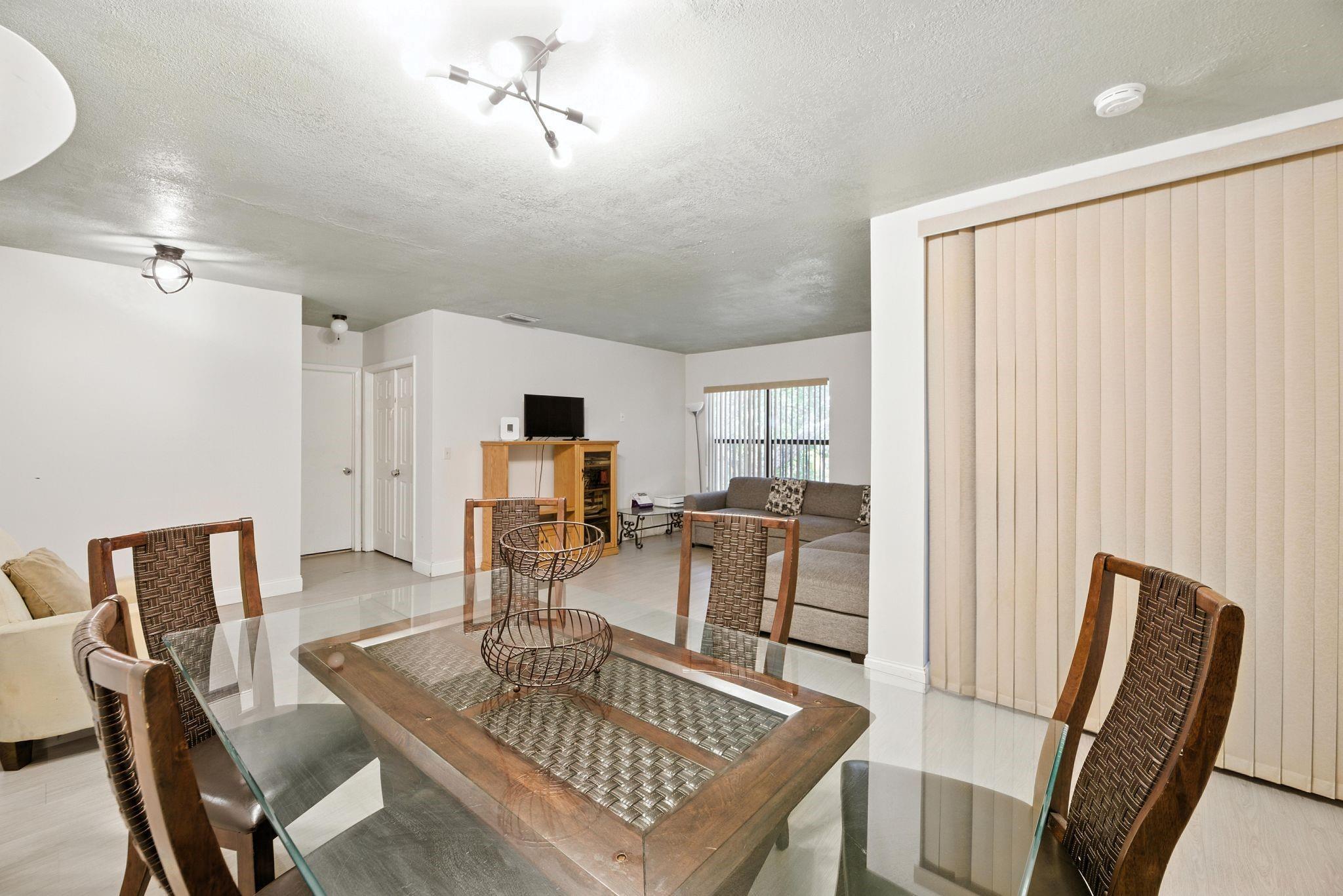 APPLEWOOD VILLAGE 4 - Residential