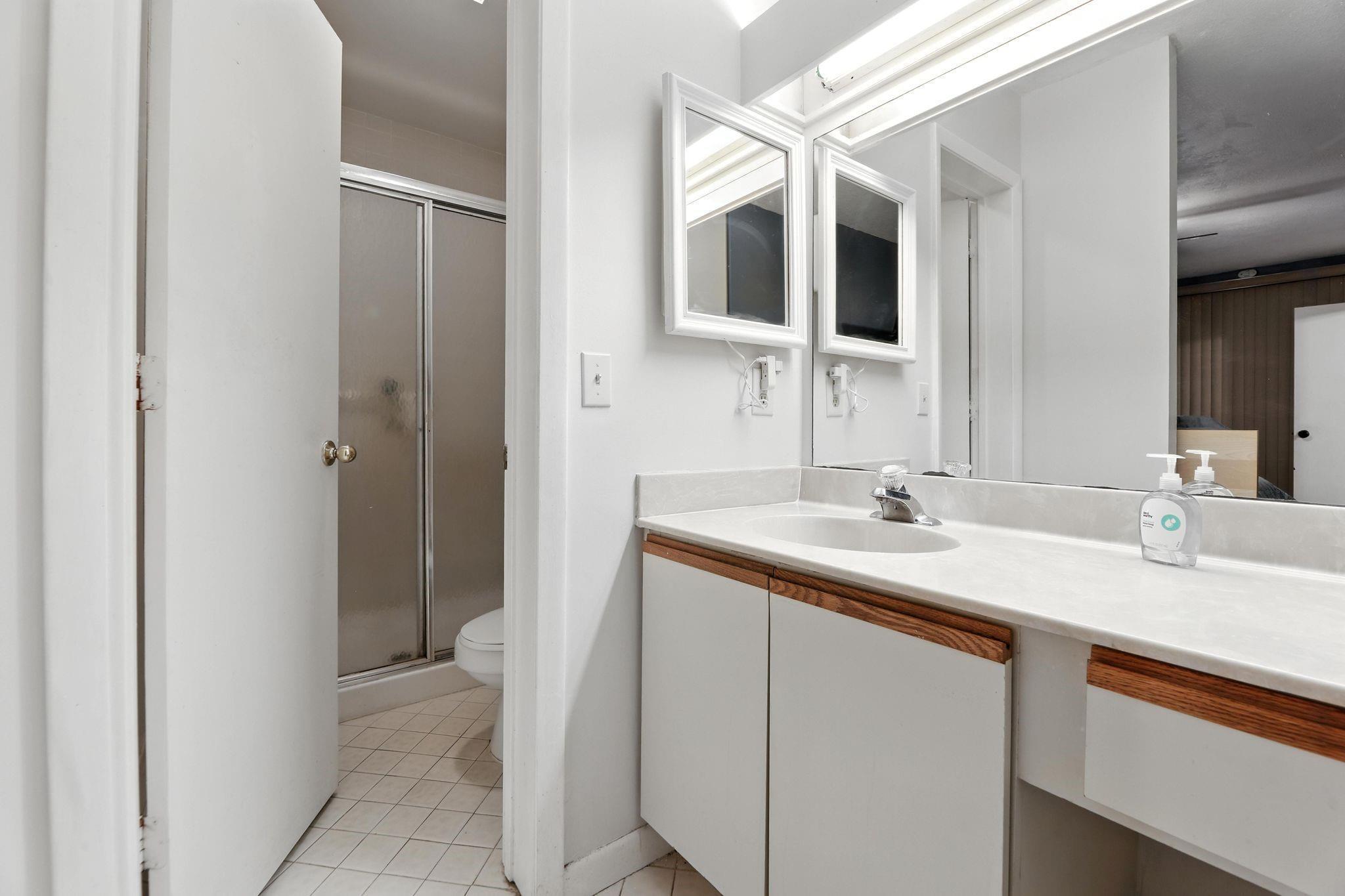 APPLEWOOD VILLAGE 4 - Residential