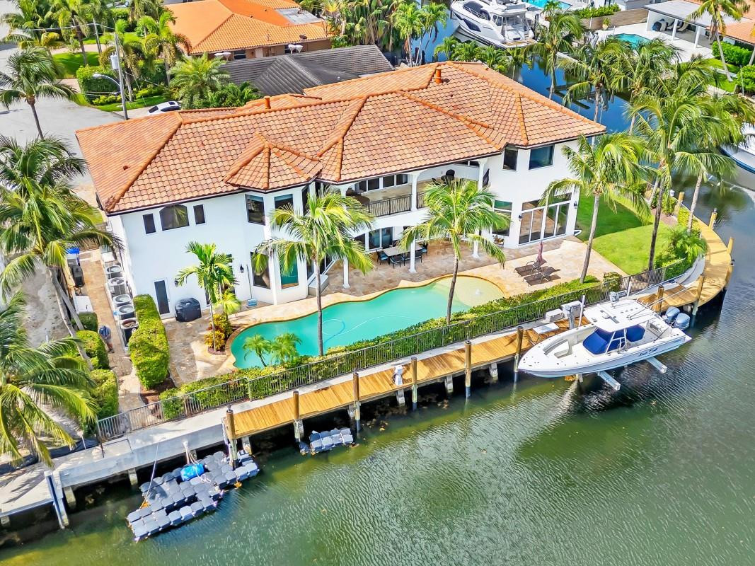 COUNTRY CLUB ISLES - Residential