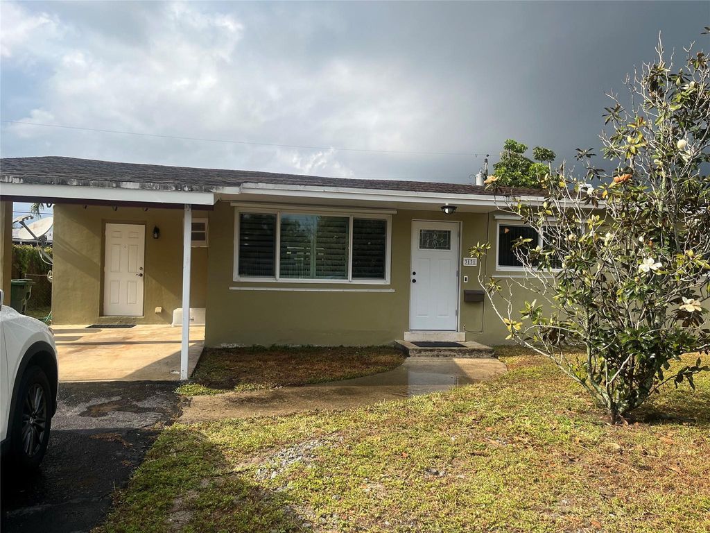 Photo of 3131 SW 20th Street, Fort Lauderdale, FL 33312 (MLS # F10435131)