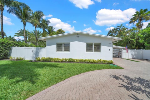 Tiny photo for 1321 CORDOVA Road, Fort Lauderdale, FL 33316 (MLS # B26053476)