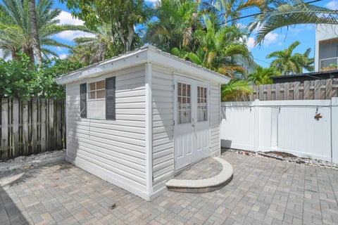 Tiny photo for 1321 CORDOVA Road, Fort Lauderdale, FL 33316 (MLS # B26053476)