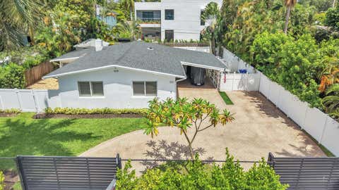 Tiny photo for 1321 CORDOVA Road, Fort Lauderdale, FL 33316 (MLS # B26053476)