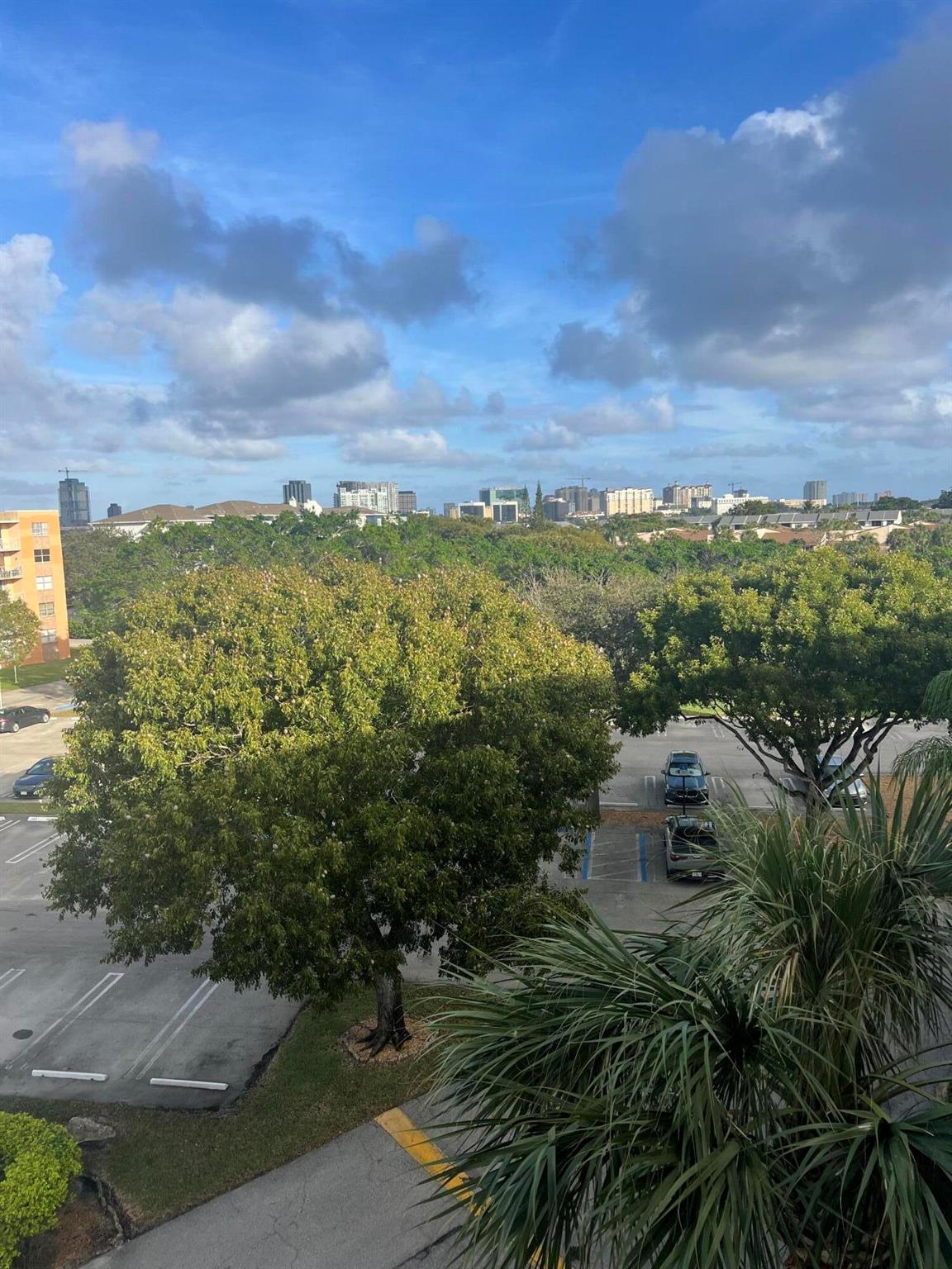 BREAKWATERS OF THE PALM B - Residential Lease