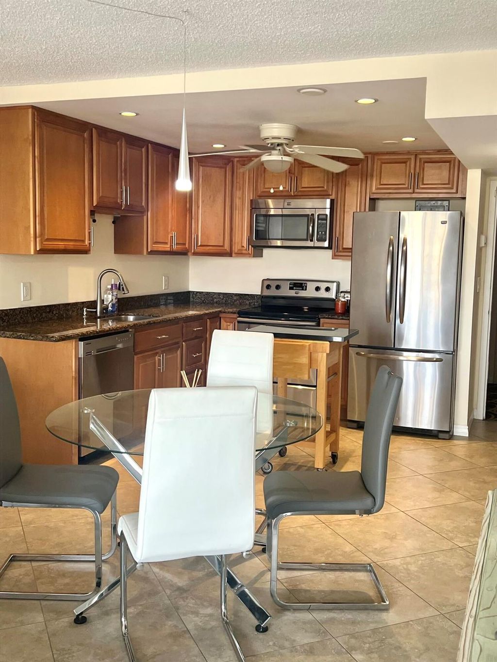 Photo of 500 Executive Center Drive #5h, West Palm Beach, FL 33401 (MLS # R11131622)