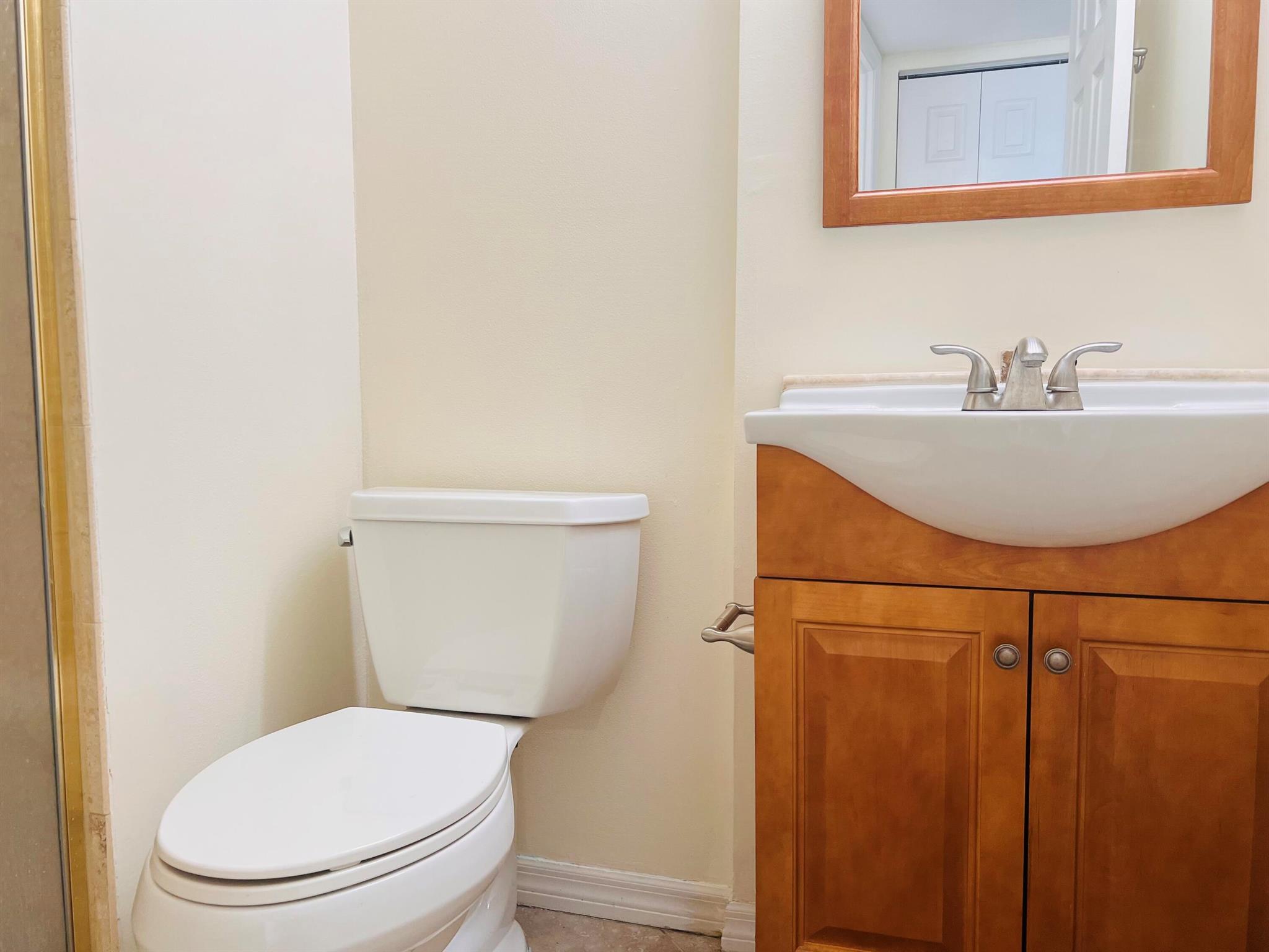 BREAKWATERS OF THE PALM B - Residential Lease