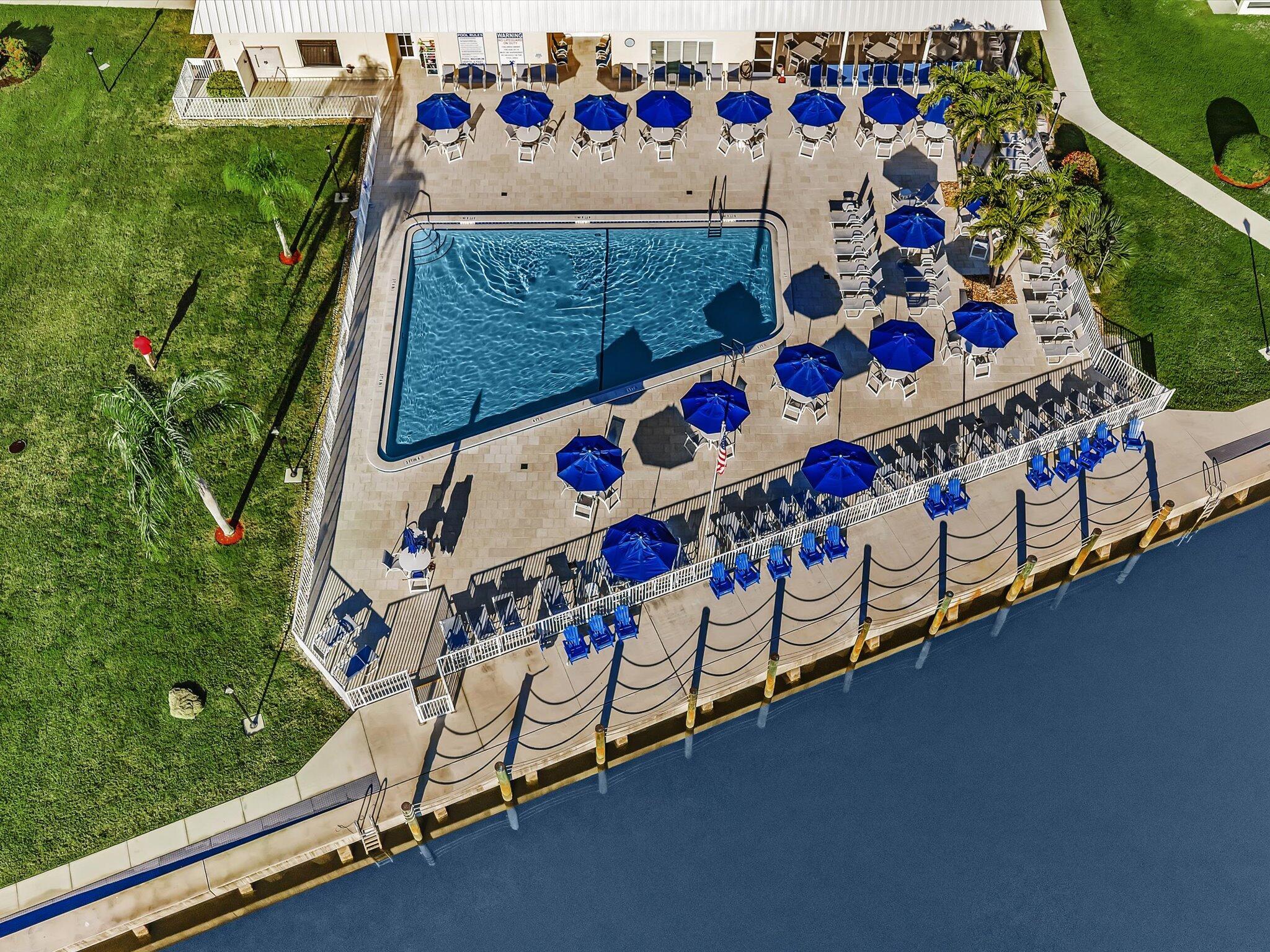 COLONIAL CLUB CONDO SEC 2 - Residential