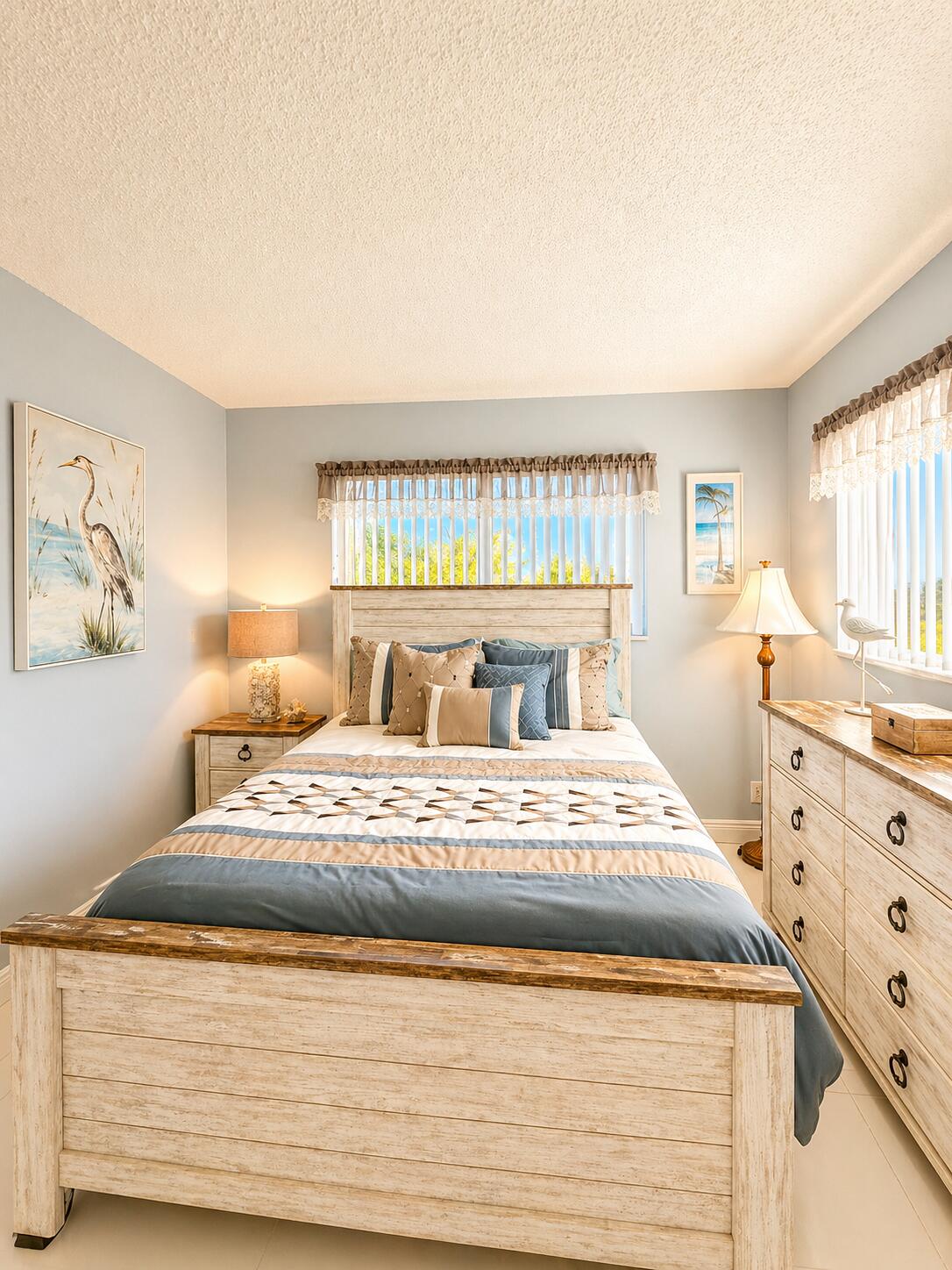 COLONIAL CLUB CONDO SEC 2 - Residential