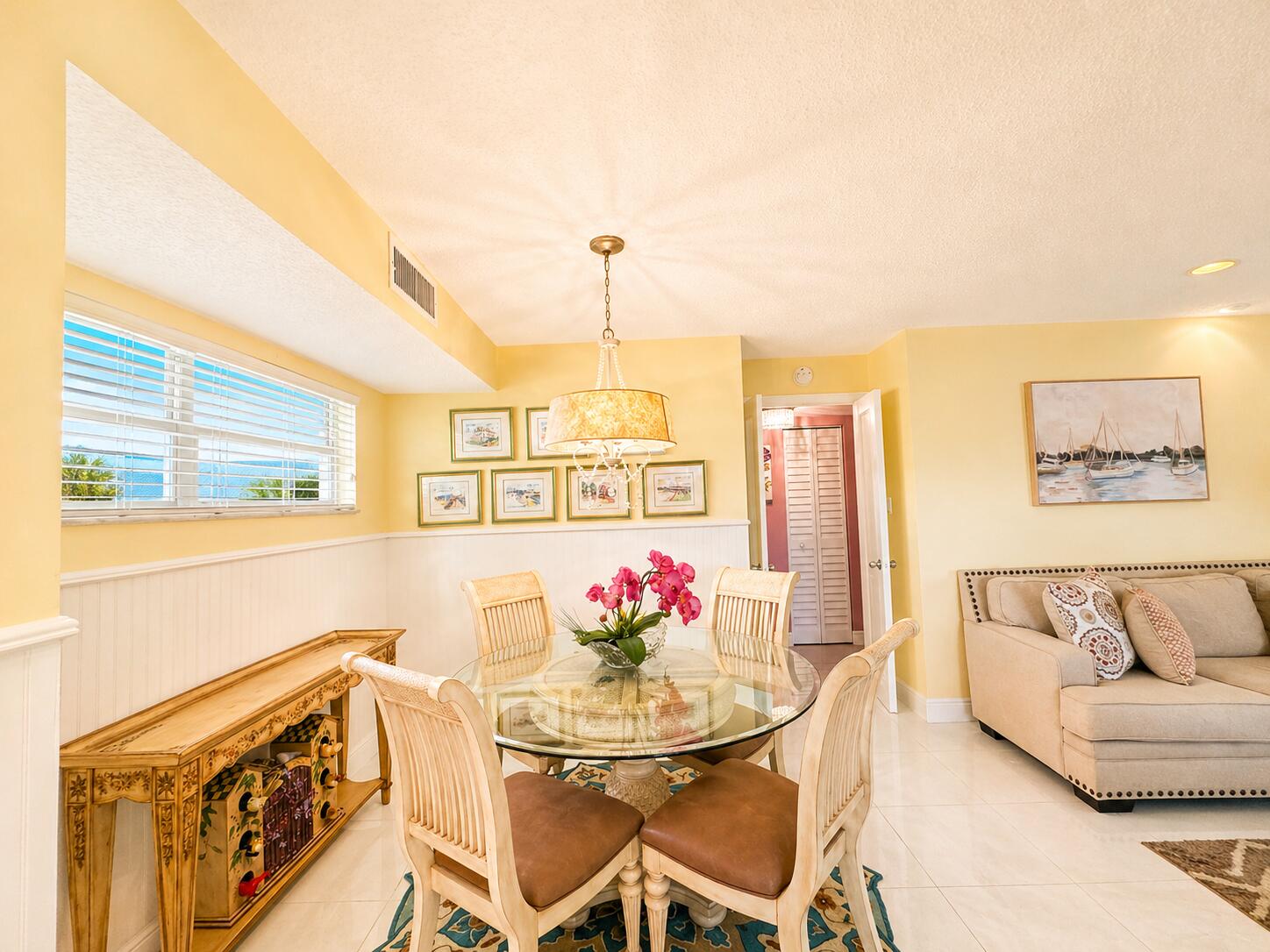 COLONIAL CLUB CONDO SEC 2 - Residential