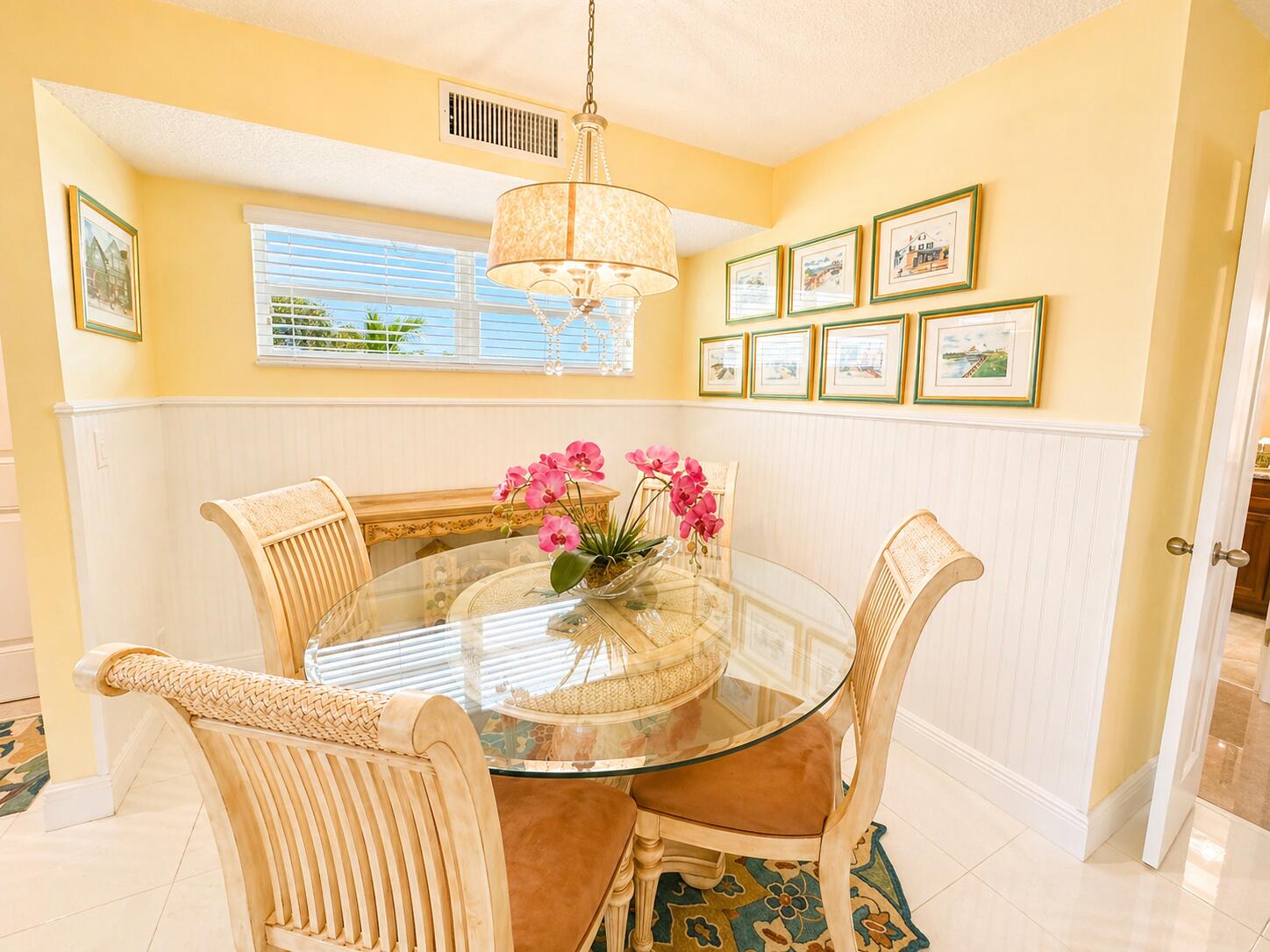 COLONIAL CLUB CONDO SEC 2 - Residential