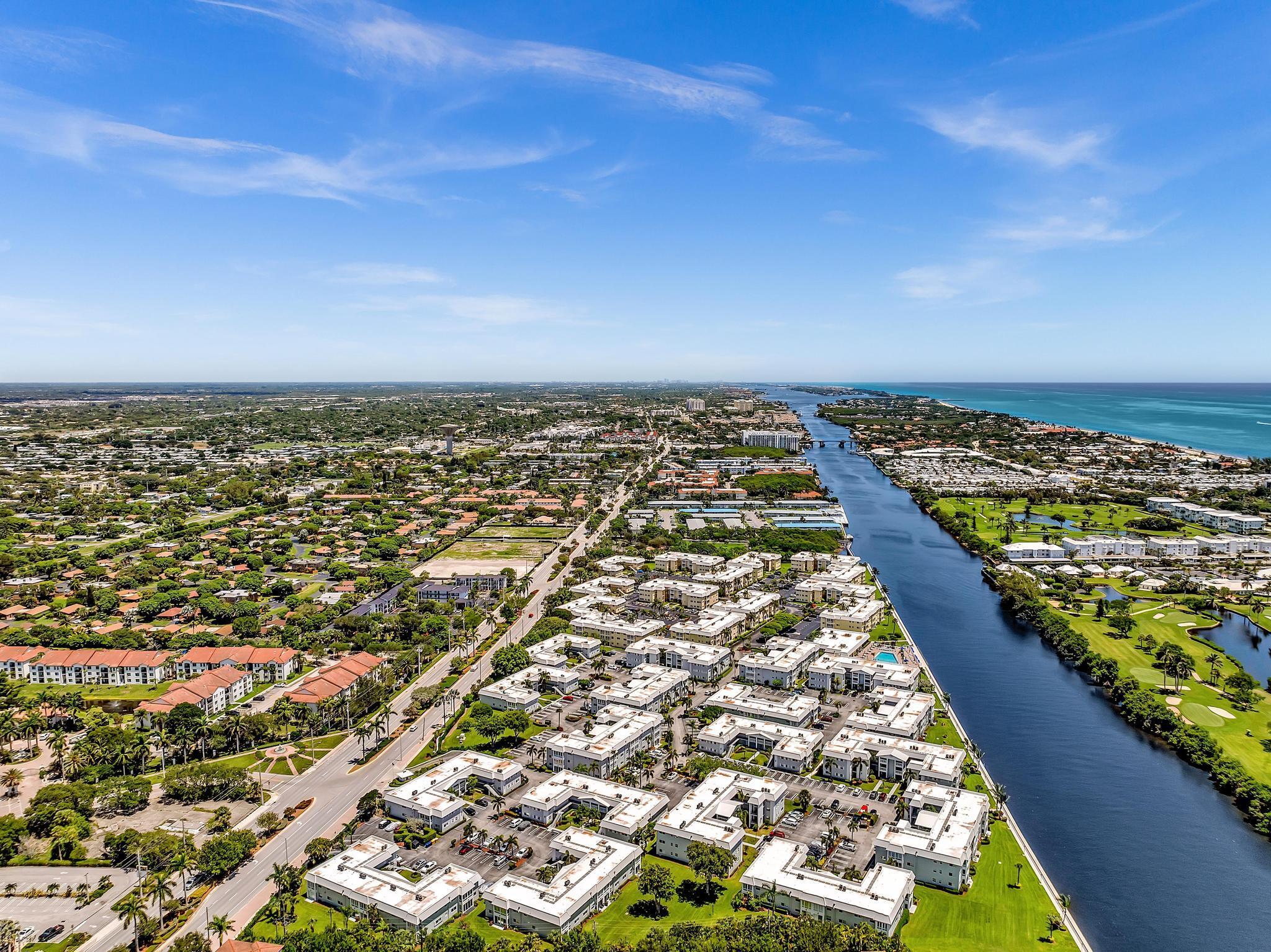 COLONIAL CLUB CONDO SEC 2 - Residential
