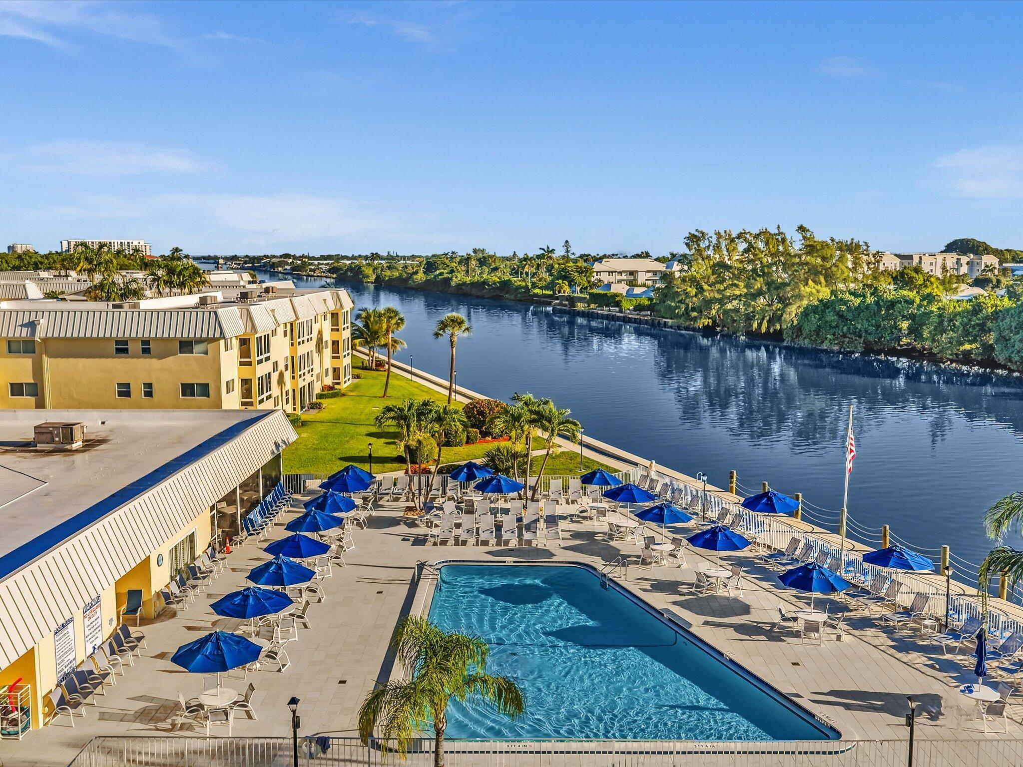 COLONIAL CLUB CONDO SEC 2 - Residential