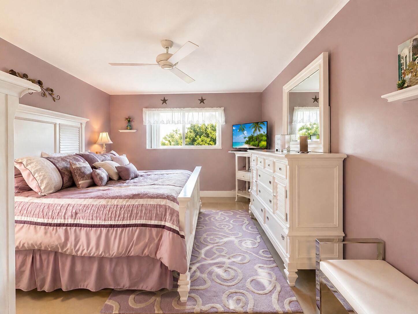 COLONIAL CLUB CONDO SEC 2 - Residential