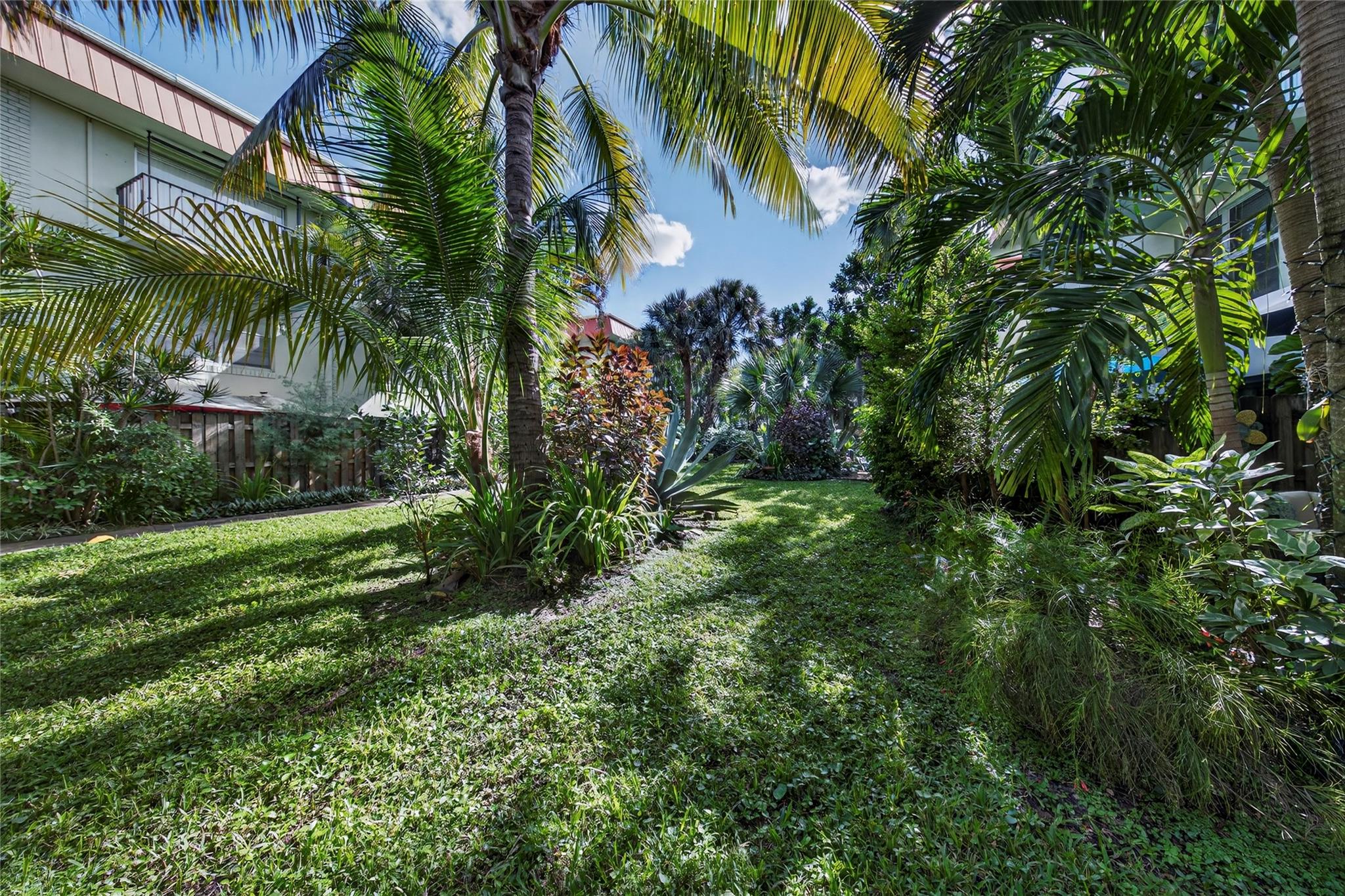 RACQUET CLUB OF FORT LAUD - Residential