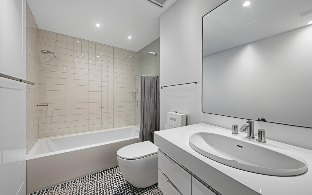 RACQUET CLUB OF FORT LAUD - Residential