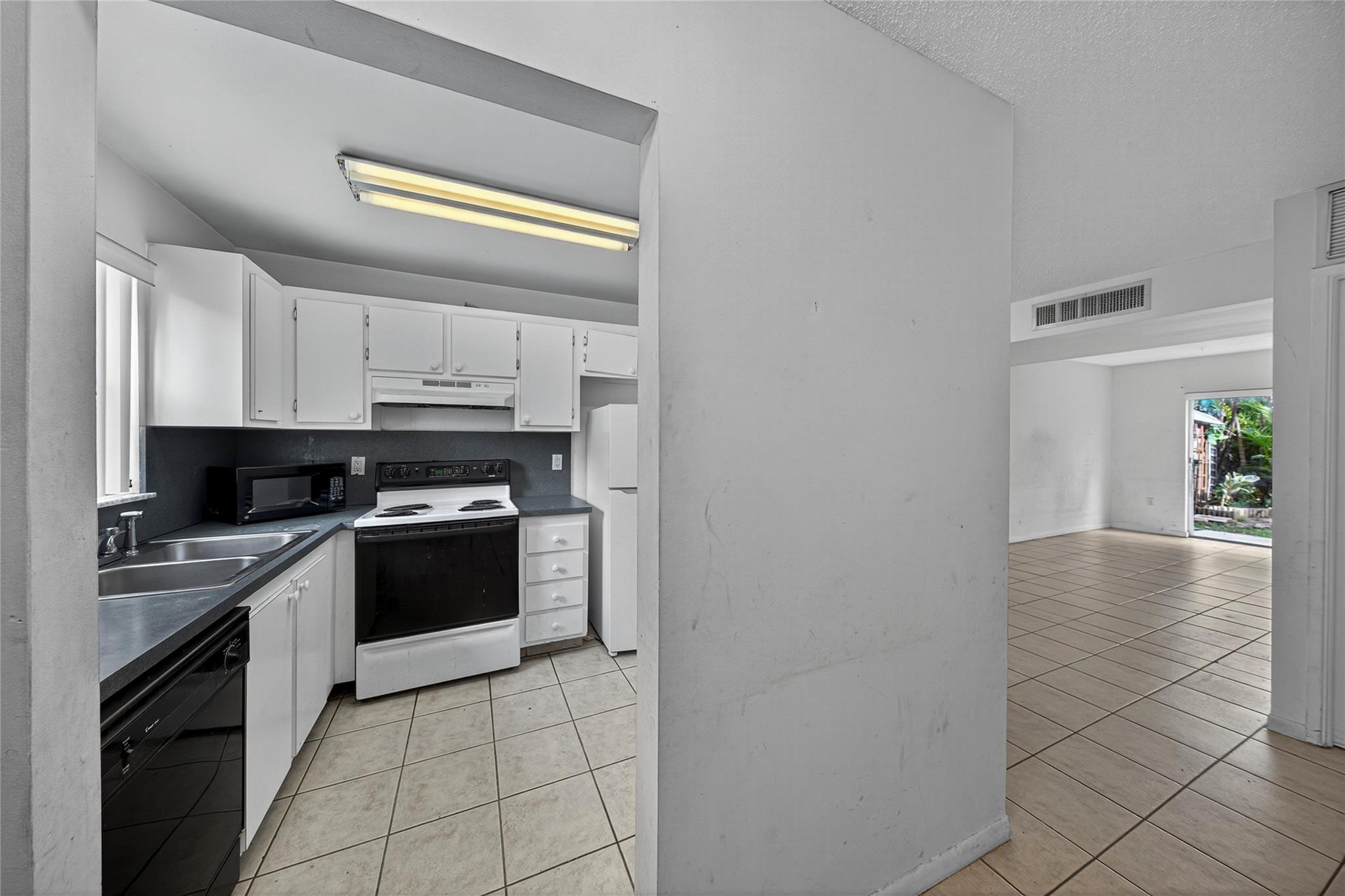 RACQUET CLUB OF FORT LAUD - Residential