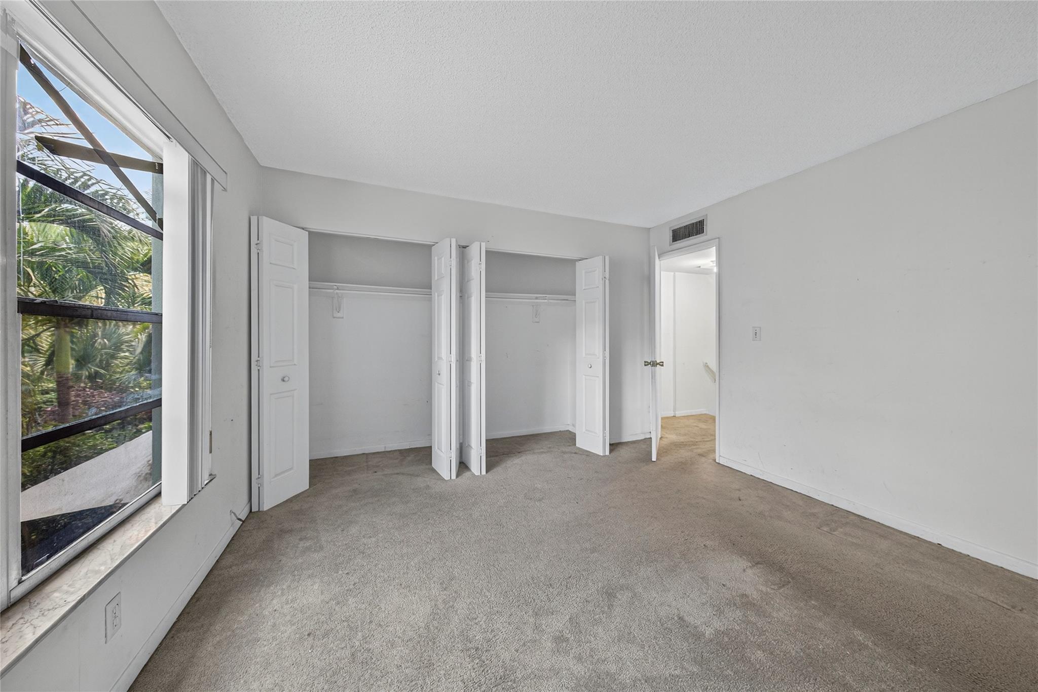 RACQUET CLUB OF FORT LAUD - Residential