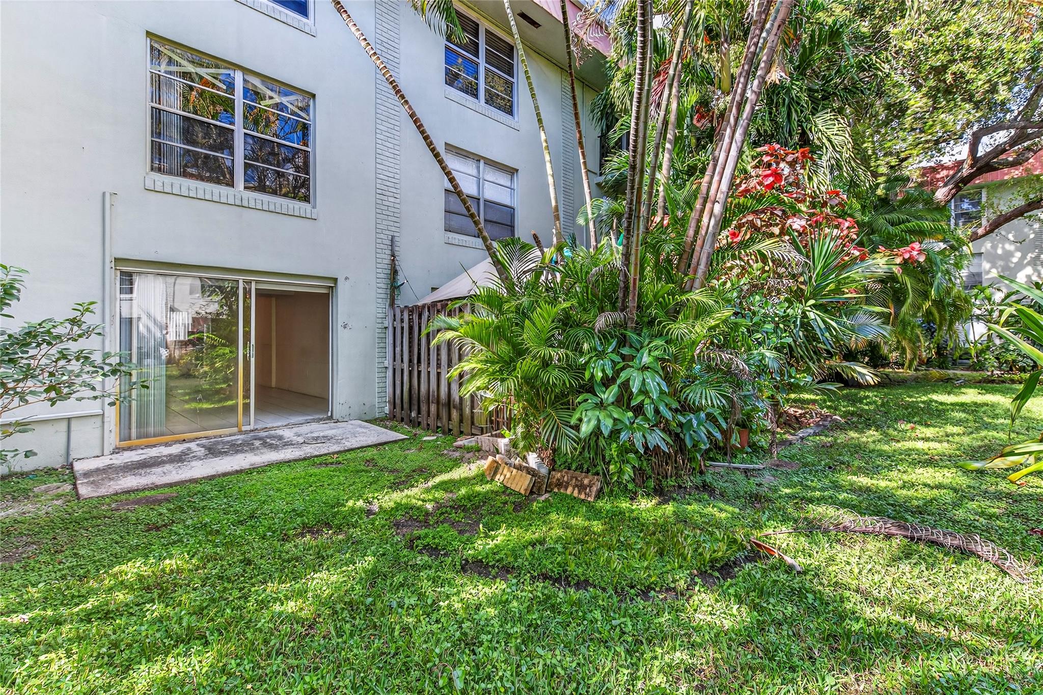 RACQUET CLUB OF FORT LAUD - Residential