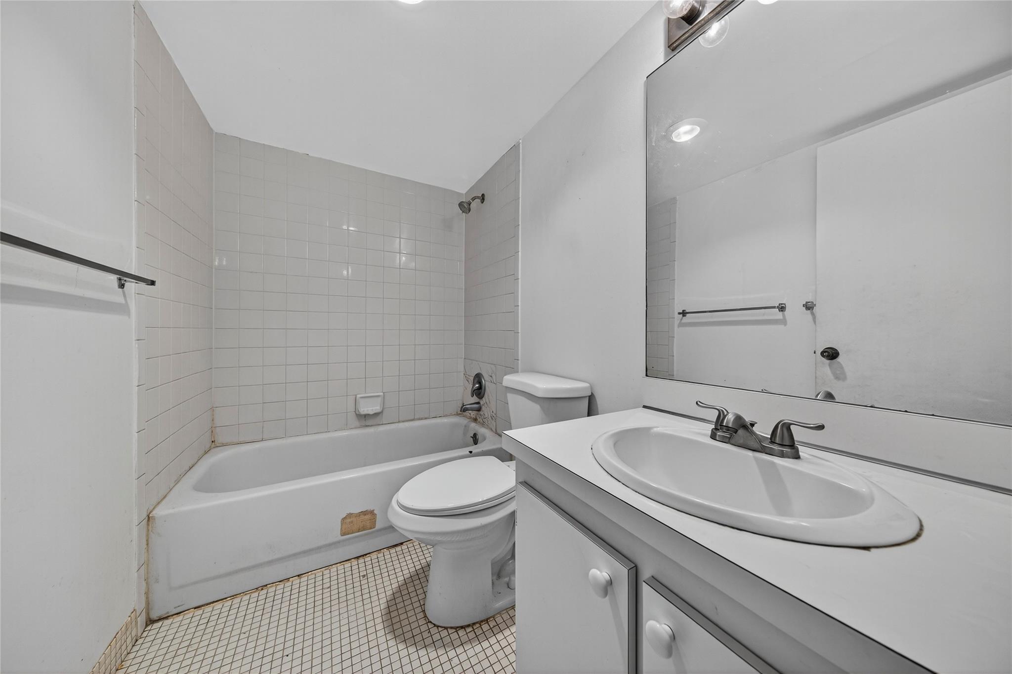 RACQUET CLUB OF FORT LAUD - Residential